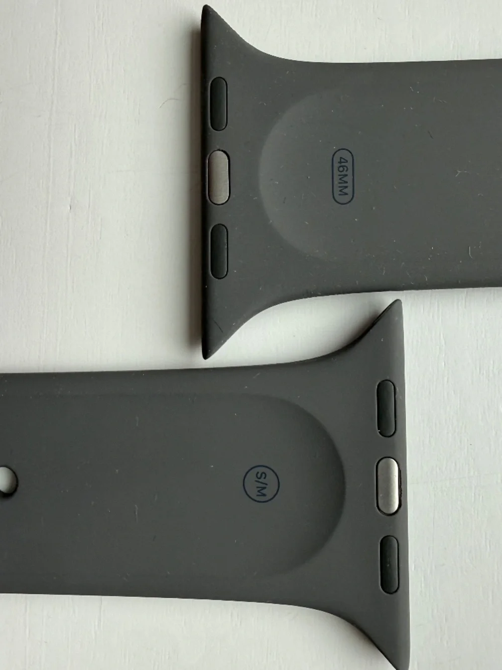 Apple Watch Sport Band – Dark Gray/Black – 46mm – S/M